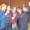 So können nur glückliche Sieger strahlen: Das Herbertshofer Tischtennisteam mit von links Bianca Wanzl, Madeleine Trieb, Marina Speer, Gudrun Herfert-Baumann und Ute Speer. 