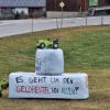 Bauern protestieren in Apfeldorf.
