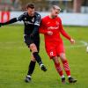 Es geht wieder los: Simon Schröttle (links) und der FC Ehekirchen starten am Dienstag in die Vorbereitung. Bereits am Mittwoch steht das erste Testspiel beim FC Augsburg II auf dem Programm. Foto: Daniel Worsch 