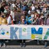 Eine Demonstration der Bewegung Fridays for Future. Die Teilnehmerinnen und Teilnehmer setzen sich für mehr Klimaschutz ein. 