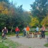 Mit dem Fahrrad erkundigte sich der Gemeinderat Ebershausen über das gemeindeeigene Straßen- und Wegenetz und dessen aktuellem Zustand. Unser Bild zeigt die Ratsmitglieder: (von links) Markus Steidle, Thomas Reng, Sonja Rittler, Siegfried Keller, Georg Ries, Alexandra Jäckle, zweiter Bürgermeister Hans Dreher und Bürgermeister Harald Lenz.  	