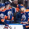 Gefeierter Oilers-Profi beim Sieg gegen Anaheim: Leon Draisaitl (l).