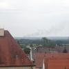 Die Rauchwolke war selbst im südlichen Landkreis Dillingen zu sehen - das Bild entstand in Binswangen.