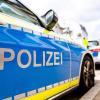 Die Polizei Friedberg sucht einen flüchtigen Unfallverursacher. 