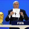 Joseph Blatter setzt auf eine Verbesserung der Bedingungen für die Gastarbeiter im WM-Land Katar.