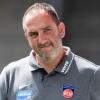 Seit 13 Jahren ist Frank Schmidt der Trainer des 1. FC Heidenheim. Gegen Bremen kann er den Aufstieg in die Bundesliga schaffen. 	