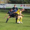 Manuel Stegmayr (links) und der SV waidhofen gewannen gegen den SV Obergriesbach um Julian Seyfried.