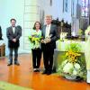 Bei der Ehrung (von links) Kirchenpfleger Walter Lenk, Pfarrgemeinderatsvorsitzender Paul Dieterle, Walburga und Gerhard Martin sowie Pfarrer Biercher. 	
