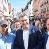 CSU-Vorsitzender Markus Söder (Mitte, rechts neben ihm OB Frank Kunz) hat am Dienstag bei seiner Wahlkampftour in der Königstraße mitgeteilt, dass Dillingen Teil der Landessausstellung 2027 wird. 