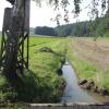 Nach dem Hochwasser des Krähenbachs im Kammeltaler Ortsteil Ettenbeuren werden mit einem Bürgerantrag Schutzmaßnahmen von der Gemeinde gefordert. 