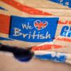 "We love British" steht in einem britischen Geschäft in Hamburg auf einem Karton.