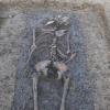 Dieses Skelett haben Archäologen bei Reimlingen gefunden. Es könnte sich um einen männlichen Heranwachsenden handeln. Doch aus welcher Zeit? 