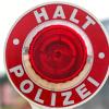 Eine Autofahrerin fuhr stark alkoholisiert gegen eine Mauer in Altomünster. 
