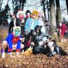 Die Trashpunkband Bonaparte aus Berlin ist für ihre schrille Performance auf der Bühne bekannt. Dazu gehören Masken aus der gesamten Tierwelt und Superheldenkostüme. 