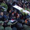 Beisetzung in Damaskus: Die Opfer des jüngsten Selbstmordanschlags werden zu Grabe getragen. Foto: Youssef Badawi dpa