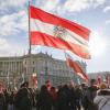 Die Flagge eines neutralen Landes: Die Neutralität von Österreich ist in der Verfassung verankert