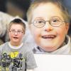 Florian (elf Jahre) ist eines der Kinder mit Down-Syndrom, die Martin Beck für eine Ausstellung im Augustanahaus (Annahof) porträtiert hat.  