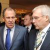 Der russische Außenminister Sergej Lawrow (l.) und sein Stellvertreter Alexander Gruschko bei der 48. Sicherheitskonferenz in München. Foto: Tobias Hase dpa
