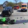 In Nordholz hatte ein Motorradfahrer einen Unfall. Er kollidierte mit einem Auto und erlitt dabei mittelschwere Verletzungen.