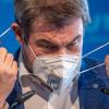 Die CSU kämpft in der Masken-Affäre um einen glaubwürdigen Kurs. Parteichef Markus Söder hat für seine strikte Linie gegen Korruption die volle Rückendeckung des CSU-Vorstands. 