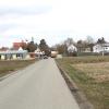 Südlich des neuen Kindergartens (am linken Bildrand) erstreckt sich zu beiden Seiten der Obermeitinger Straße das Baugebiet "Otto-Wanner-Straße Nord". 