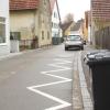 In der Schweizerstraße in Thannhausen wird künftig ein Halteverbot gelten. Aufgrund parkender Fahrzeuge ist gerade für die Müllabfuhr ein Durchkommen nur schwer möglich.