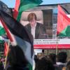 Pro-palästinensische Aktivisten haben das Urteil des internationalen Gerichtshofs erwartet.