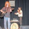 Die Freunde irischer Musik kamen beim Konzert von „Fiddlers Green“ am Samstagabend in der Kapuzinerhalle in Burgau voll auf ihre Kosten.  