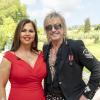 Bert Wollersheim und Lebensgefährtin Bobby Anne Baker stellen im Urlaub auf RTL-Kosten ihre noch relativ junge Liebe auf eine harte Bewährungsprobe.