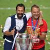 Am 23. August 2020 feierten Hasan Salihamidzic und Hansi Flick mit dem Sieg in der Champions League ihren größten gemeinsamen Triumph. Und wirkten glücklich miteinander. Die Zeiten haben sich geändert.