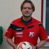 Trainer Wolfgang Nuspl und die A-Junioren des TSV Aindling feierten in der Bezirksoberliga zwei wichtige Siege. 