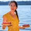 Sabine Frey ist Kuchenbäckerin aus Leidenschaft. Am Wochenende kann man ihre Kreationen in Dießen direkt am See genießen. 	