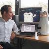 Informatiker Klaus Weber an der Universität Augsburg hat viel Arbeit und wissenschaftliches Herzblut in seinen Witze-Roboter Reeti gesteckt. Die intelligente Maschine aus Augsburg sorgt in Fachkreisen international für Aufsehen.  	 	