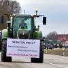 Auch in Donauwörth haben sich am Montagmittag hunderte Landwirte zum Protest zusammengefunden.