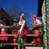 Sonne satt und strahlende Gesichter: Der Faschingsumzug in Offingen lockte viele Besucherinnen und Besucher an.