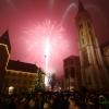 Wie im Vorjahr können sich Weißenhorner in der Silvesternacht 2019/2020 ein Musik-Brillant-Feuerwerk ansehen. Vorab wird ein Überraschungsgast auftreten. Künftig will die Stadt aber aus Umweltschutzgründen zum Jahreswechsel auf Pyrotechnik verzichten.  	