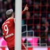 Bayern-Stürmer Robert Lewandowski jubelt über seinen 166. Bundesliga-Treffer.
