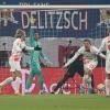 Bayern-Neuzugang Yann Sommer (hinten) konnte den Treffer von Leipzigs Marcel Halstenberg (2.v.r) nicht verhindern.