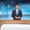 Der ZDF-Moderator Mitri Sirin im Studio der 19-Uhr-«heute»-Sendung.