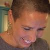 Anna Hunner-Mekhail hoffte, ihre tollen Haare trotz Chemotherapie retten zu können. Doch auch der Kurzhaarschnitt steht ihr sehr gut. 	