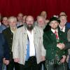 Unser Foto zeigt einen Teil der Kreistagskandidaten der Bayernpartei. Vorne von rechts: Generalsekretär Hubert Dorn, Landratskandidat Tobias Linke und die beiden Kreisräte Hermann Dempfle und Georg Wegele. 	