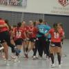 Handball 3. Liga Frauen TSV Haunstetten in Rot gegen HCD Gröbenzell in Blau/Schwarz
Mannschaft Jubel und Freude nach Sieg
Foto: Fred Schöllhorn