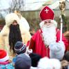 Franz Eigner (links) und Ottmar Rädler sind seit mehr als 30 Jahren als Knecht Rup-recht und Nikolaus in Illertissen, Vöhringen und Umgebung unterwegs. 