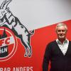 Im Zeichen des Geißbockes: Der Augsburger Armin Veh gestern bei seinem offiziellen Antritt als neuer Sportdirektor des 1. FC Köln.  	 	