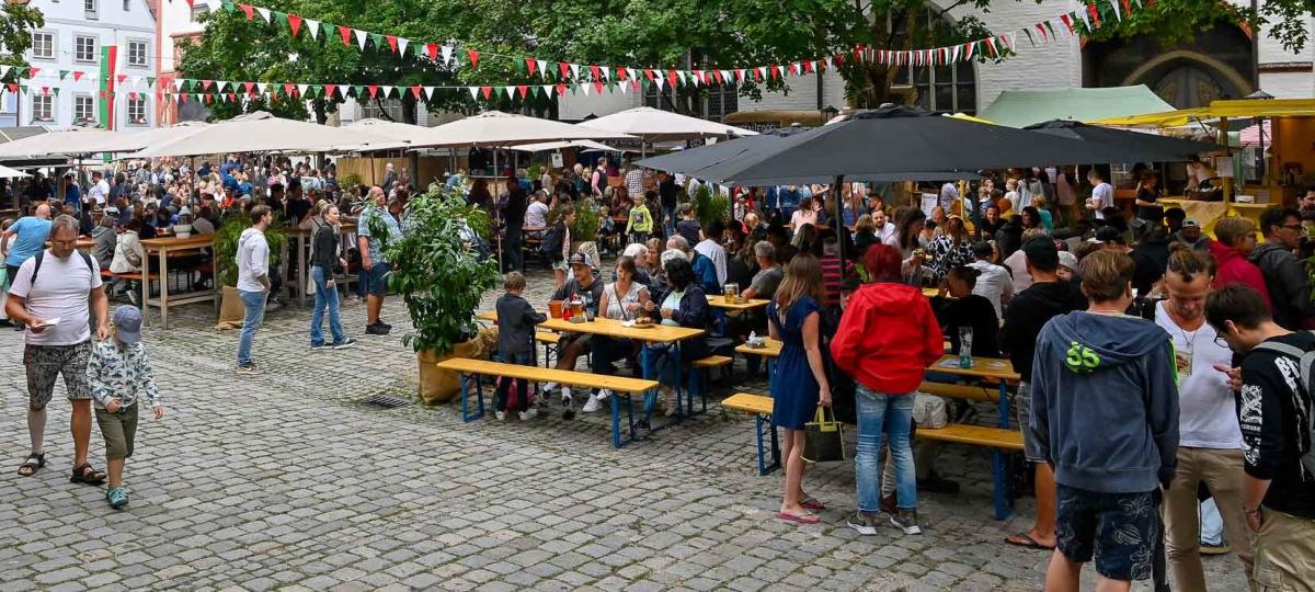 Was beim Französischen Markt in Landsberg geboten ist