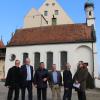 Besuch des Leiters des Bayerischen Landesamtes für Denkmalpflege auf der Mindelburg (v. links): Mathias Pfeil, Bernhard Pohl, Franz Josef Pschierer, Markus Fischer, Roland Ahne und Christian Schedler. 