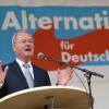 Hans-Olaf Henkel, der für die AfD antritt: Bei der Europawahl liegt die Union laut dem Deutschlandtrend deutlich vor der SPD. Sie käme derzeit auf 37 Prozent. Die AfD erreicht den bisherigen Höchststand. 
