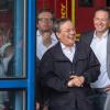 Gab nicht das beste Bild ab: Armin Laschet lacht in Erftstadt, während Bundespräsident Steinmeier (nicht im Bild) ein Pressestatement gibt.