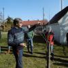 Frank Belien aus Leeder zeigte fachmännisch und ausführlich den Pflanz-, Erziehungs- und Pflegeschnitt an Obstbäumen. 	