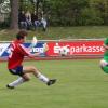 Schön angespielt von Nico Oefele (links), lässt sich Daniel Hensolt die Chance zum 1:0 nicht entgehen. Der TSV-Stürmer traf im Verlauf der Partie noch zweimal und schraubte sein Torkonto auf 14 Treffer hoch.  
